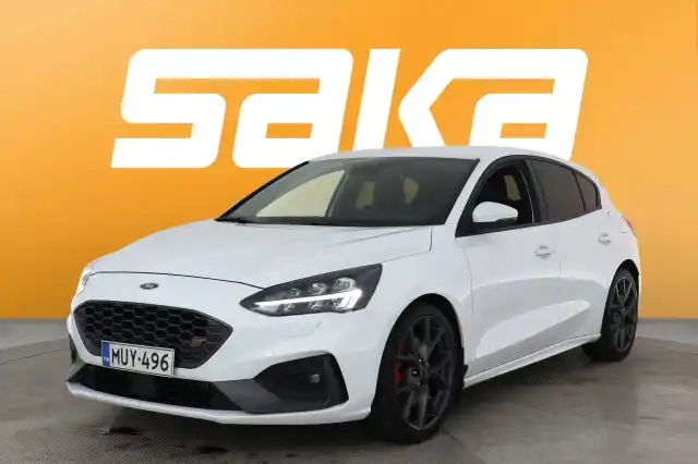 Valkoinen Viistoperä, Ford Focus – MUY-496