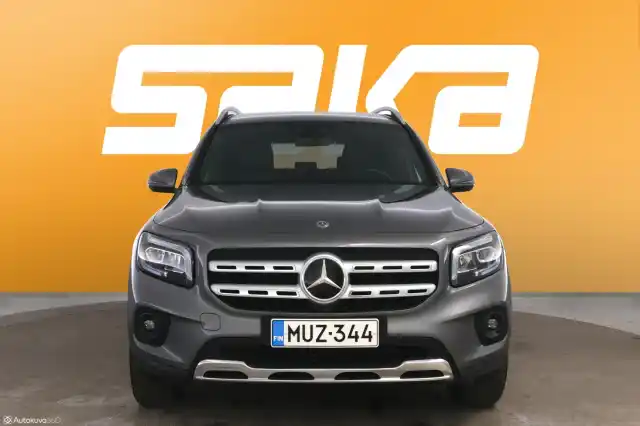 Harmaa Maastoauto, Mercedes-Benz GLB – MUZ-344