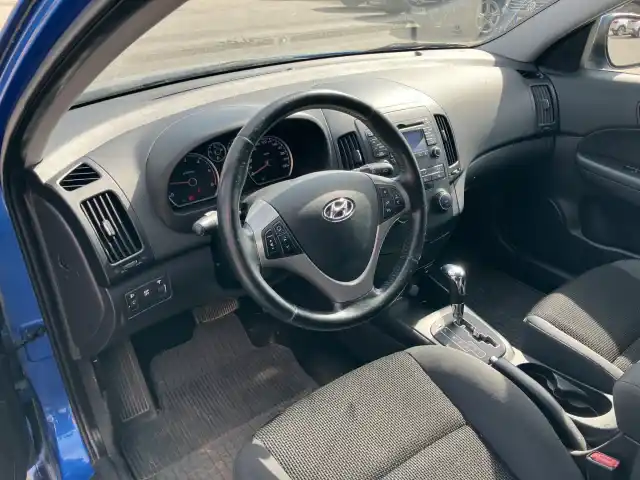 Sininen Farmari, Hyundai i30 – MVI-435