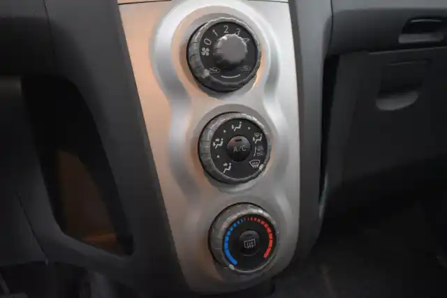 Hopea Viistoperä, Toyota Yaris – MVI-964