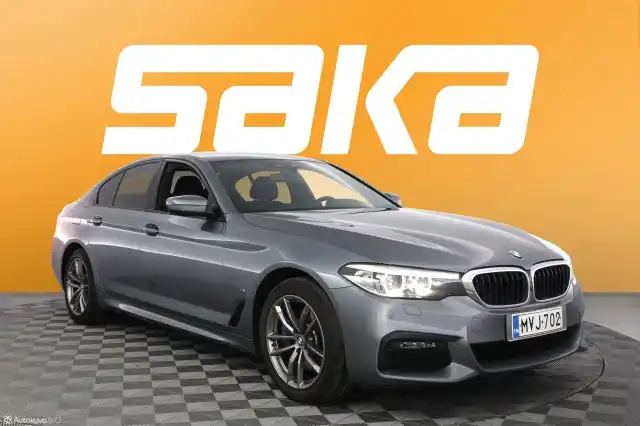 Sininen Sedan, BMW 530 – MVJ-702