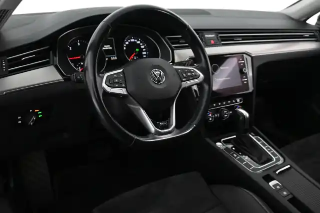 Musta Farmari, Volkswagen Passat – MVY-148