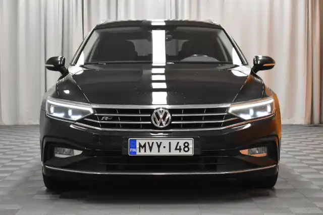 Musta Farmari, Volkswagen Passat – MVY-148