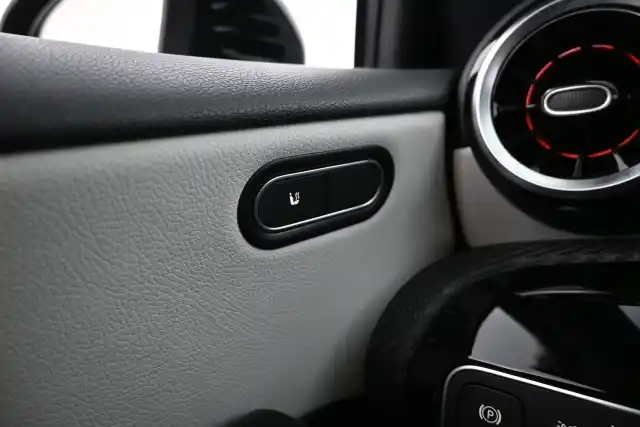 Musta Viistoperä, Mercedes-Benz A – MXZ-142