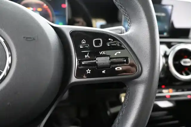 Musta Viistoperä, Mercedes-Benz A – MXZ-142