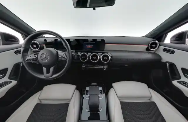 Musta Viistoperä, Mercedes-Benz A – MXZ-142