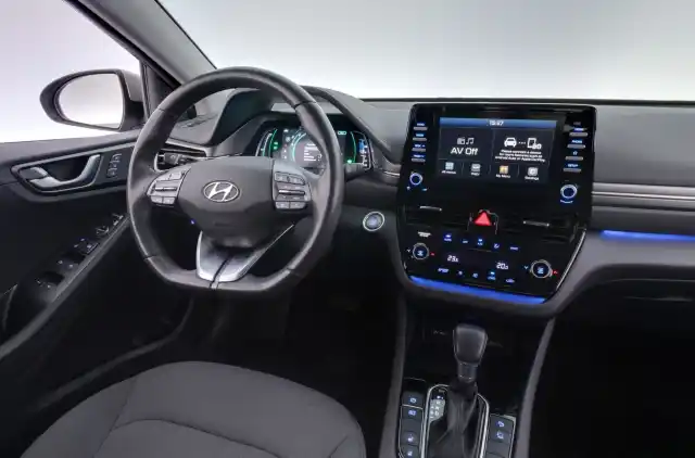 Harmaa Viistoperä, Hyundai IONIQ plug-in – MXZ-787