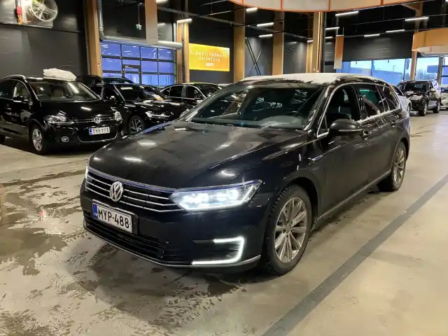 Musta Farmari, Volkswagen Passat – MYP-488