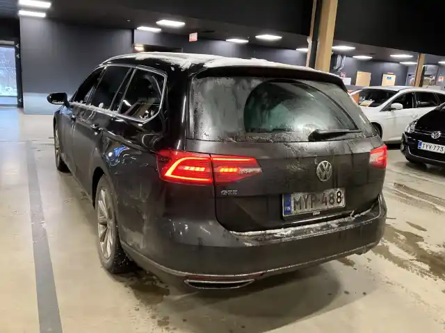 Musta Farmari, Volkswagen Passat – MYP-488