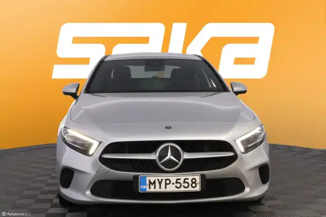 Harmaa Sedan, Mercedes-Benz A – MYP-558