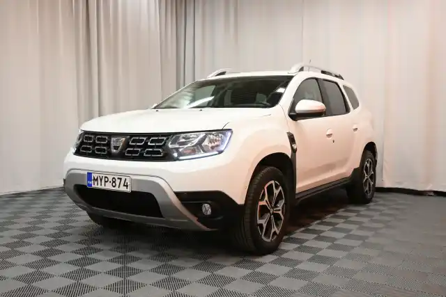 Valkoinen Maastoauto, Dacia Duster – MYP-874