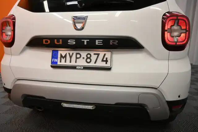 Valkoinen Maastoauto, Dacia Duster – MYP-874