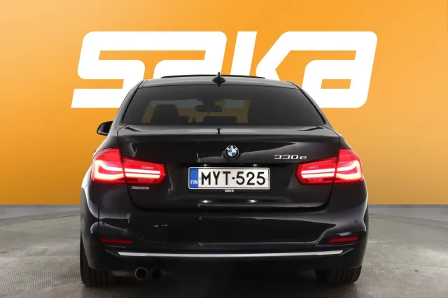 Musta Sedan, BMW 330 – MYT-525