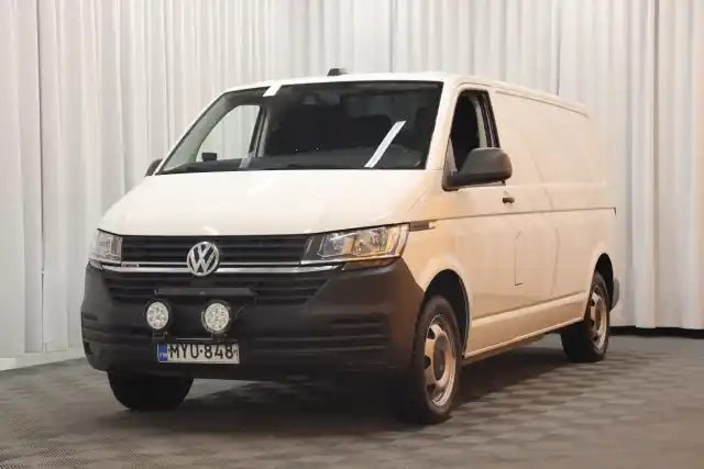 Valkoinen Pakettiauto, Volkswagen Transporter – MYU-848