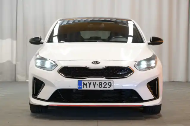 Valkoinen Farmari, Kia ProCeed – MYV-829