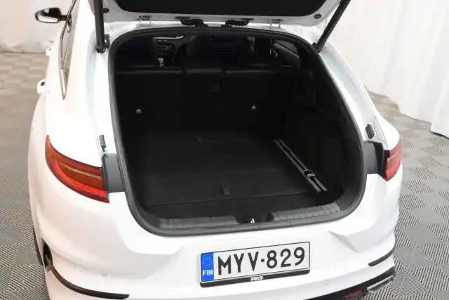 Valkoinen Farmari, Kia ProCeed – MYV-829