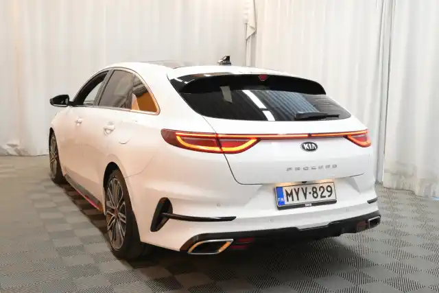 Valkoinen Farmari, Kia ProCeed – MYV-829