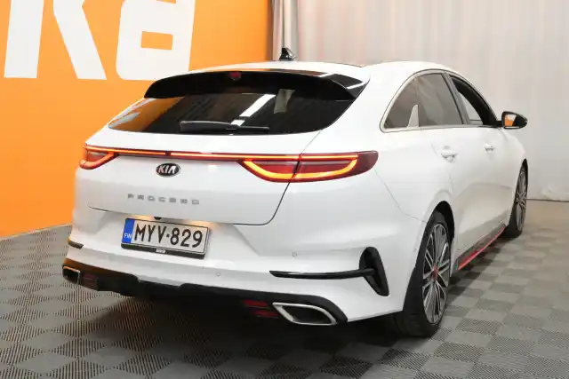 Valkoinen Farmari, Kia ProCeed – MYV-829