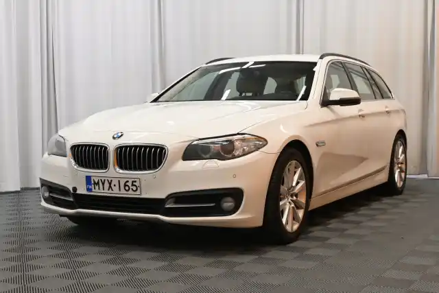 Valkoinen Farmari, BMW 520 – MYX-165