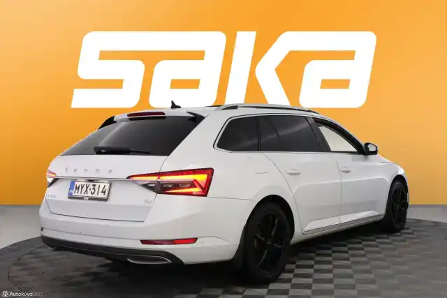 Valkoinen Farmari, Skoda Superb – MYX-314