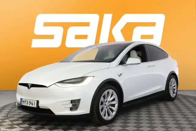 Valkoinen Tila-auto, Tesla Model X – MYX-941