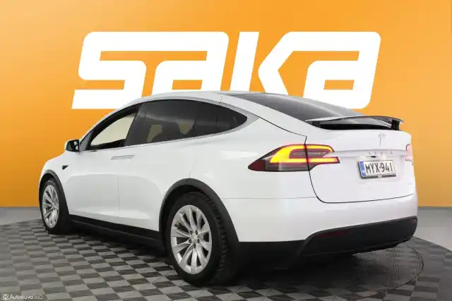 Valkoinen Tila-auto, Tesla Model X – MYX-941