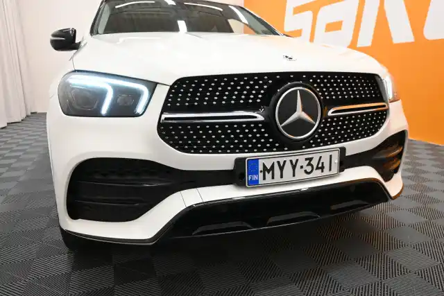 Valkoinen Coupe, Mercedes-Benz GLE – MYY-341