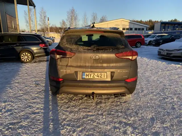 Harmaa Maastoauto, Hyundai Tucson – MYZ-421