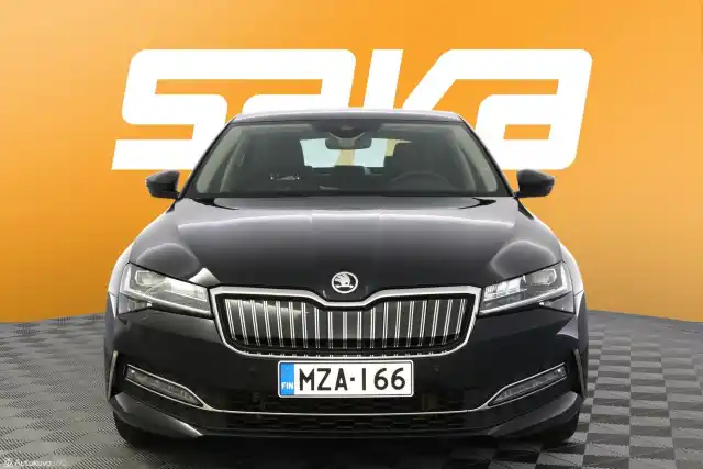 Musta Sedan, Skoda Superb – MZA-166
