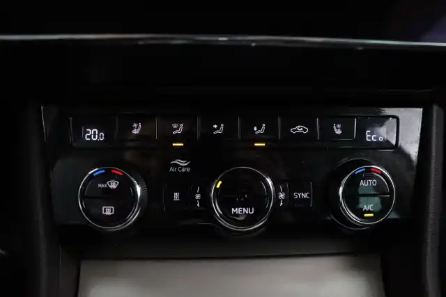 Musta Sedan, Skoda Superb – MZA-166