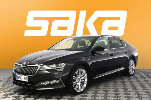 Musta Sedan, Skoda Superb – MZA-166