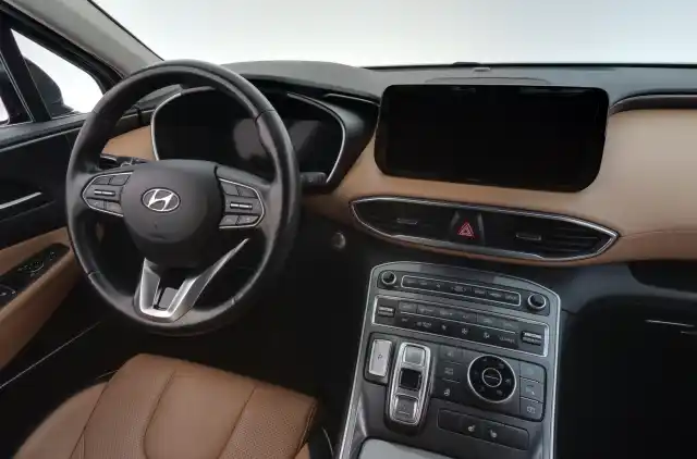 Musta Maastoauto, Hyundai Santa Fe – MZB-558