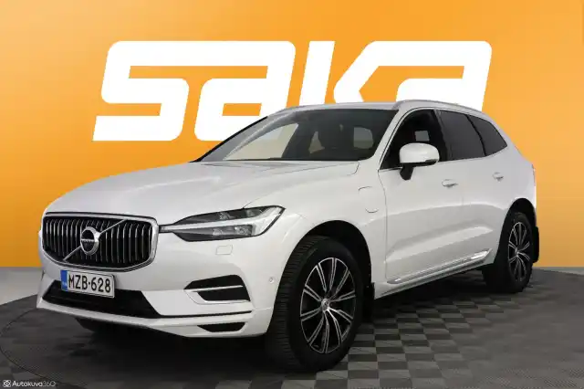 Valkoinen Maastoauto, Volvo XC60 – MZB-628