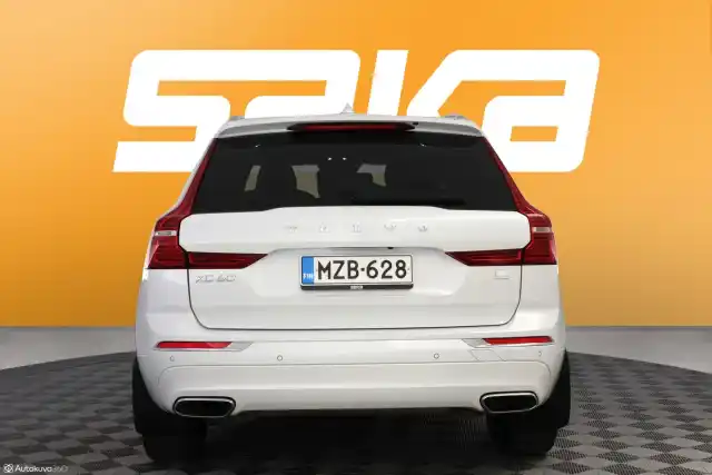 Valkoinen Maastoauto, Volvo XC60 – MZB-628