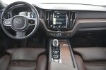 Valkoinen Maastoauto, Volvo XC60 – MZB-628, kuva 13