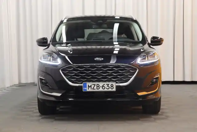 Musta Maastoauto, Ford Kuga – MZB-638