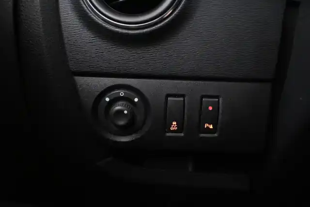 Harmaa Tila-auto, Dacia Lodgy – MZC-213
