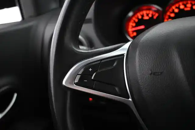 Harmaa Tila-auto, Dacia Lodgy – MZC-213