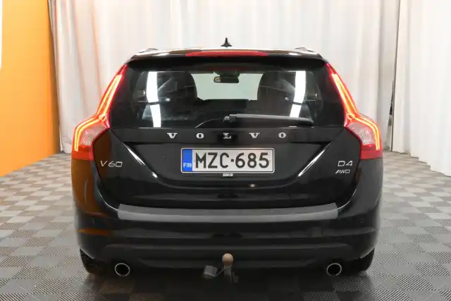 Musta Farmari, Volvo V60 – MZC-685