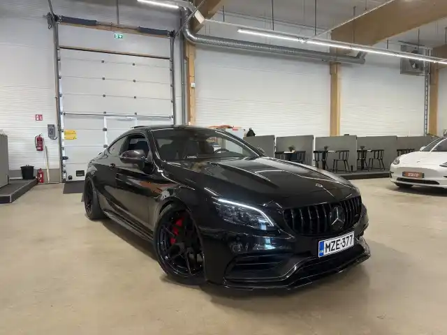 Musta Coupe, Mercedes-Benz C 63 AMG – MZE-377
