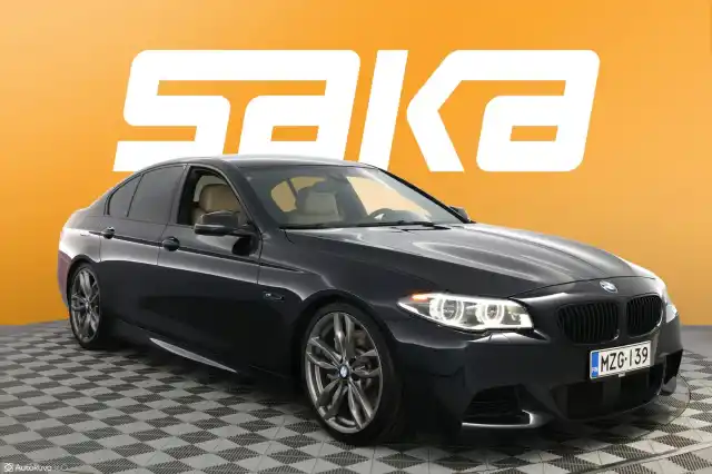 Sininen Sedan, BMW M550D – MZG-139