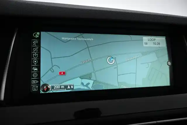 Sininen Sedan, BMW M550D – MZG-139