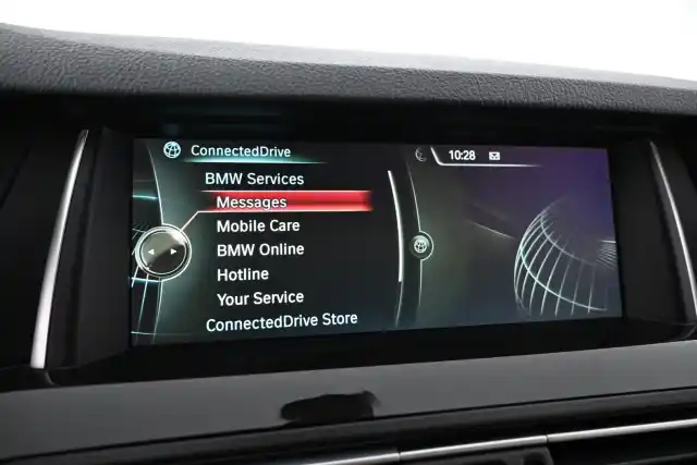 Sininen Sedan, BMW M550D – MZG-139
