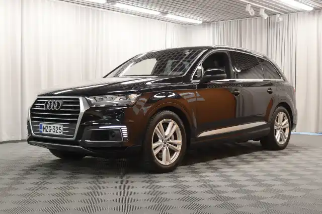 Musta Farmari, Audi Q7 – MZG-325