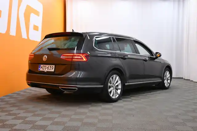 Harmaa Farmari, Volkswagen Passat – MZG-639