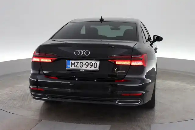 Musta Sedan, Audi A6 – MZG-990