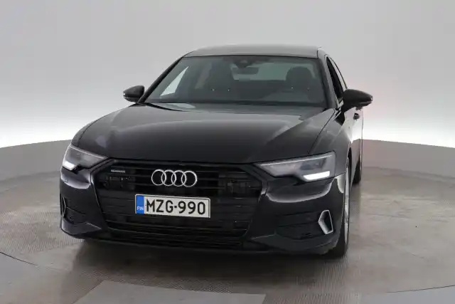 Musta Sedan, Audi A6 – MZG-990