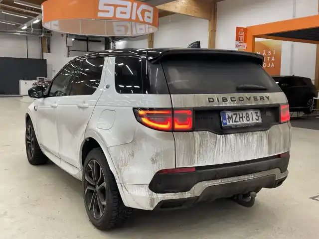 Valkoinen Maastoauto, Land Rover Discovery Sport – MZH-813