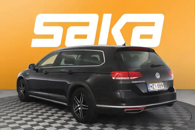 Musta Farmari, Volkswagen Passat – MZI-589