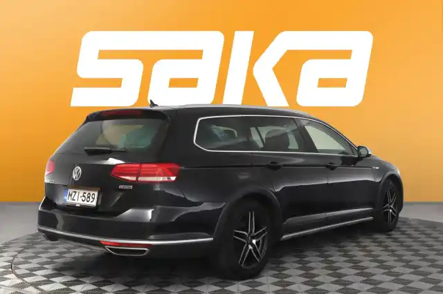 Musta Farmari, Volkswagen Passat – MZI-589